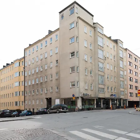 Comfy Floor In Downtown *